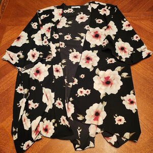 Women's Boutique Plus Size 2X Black Pink Floral Shrug A2